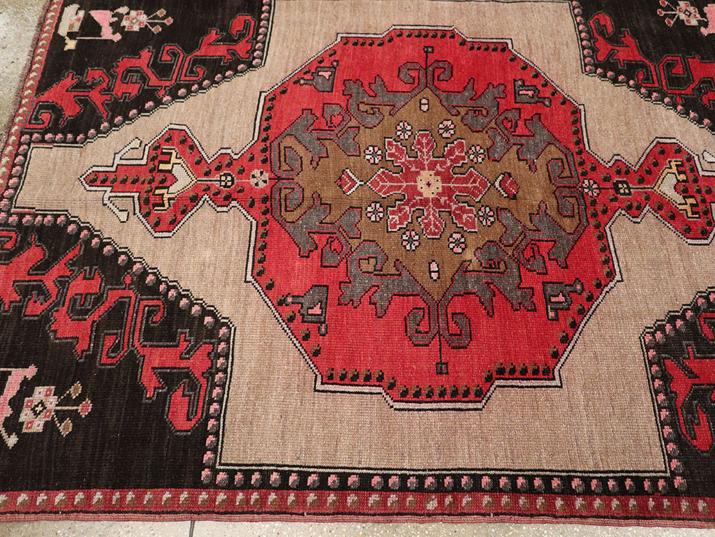 Vintage Turkish Anatolian Room Size Carpet, No.33256 - Gsblank