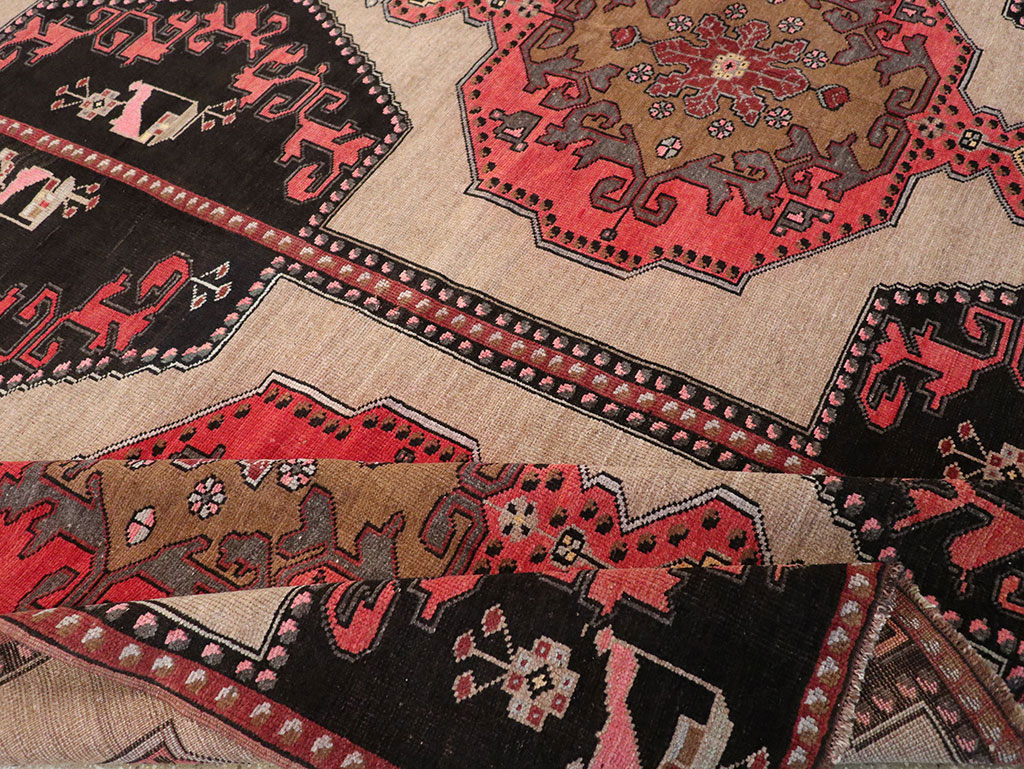 Vintage Turkish Anatolian Room Size Carpet, No.33256 - Gsblank