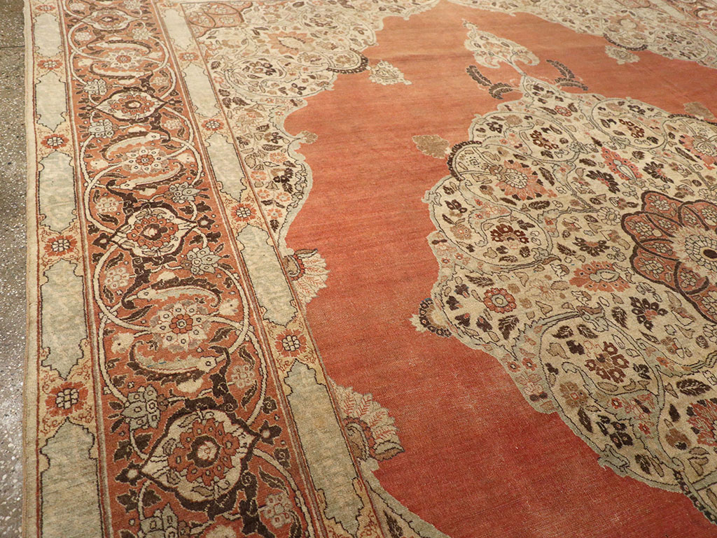Antique Persian Tabriz Room Size Carpet, No.33263 - Gsblank