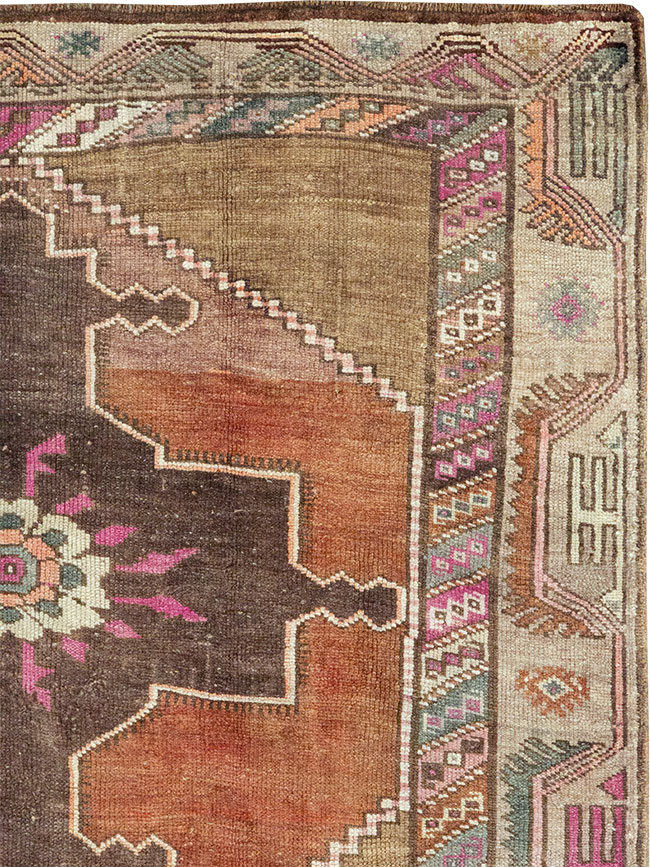 Vintage Turkish Anatolian Wide Gallery Runner, No.33268 - Gsblank