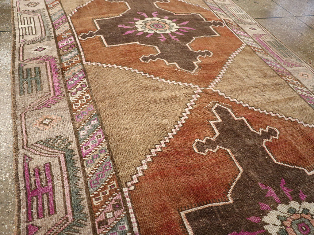 Vintage Turkish Anatolian Wide Gallery Runner, No.33268 - Gsblank