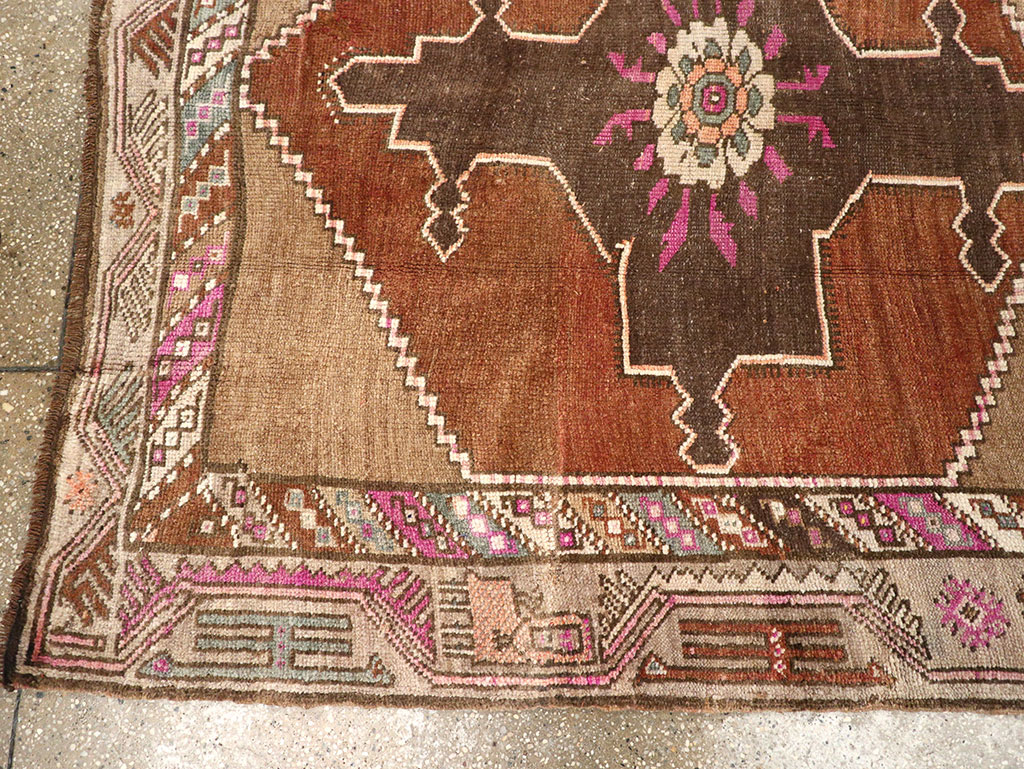 Vintage Turkish Anatolian Wide Gallery Runner, No.33268 - Gsblank