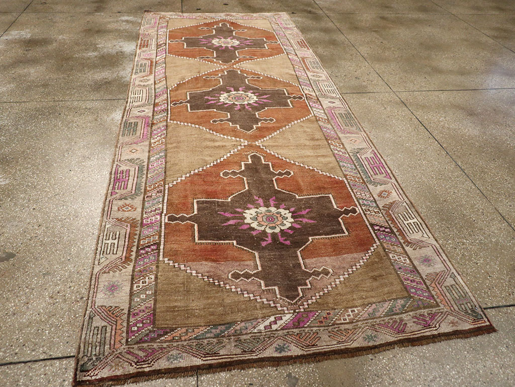 Vintage Turkish Anatolian Wide Gallery Runner, No.33268 - Gsblank