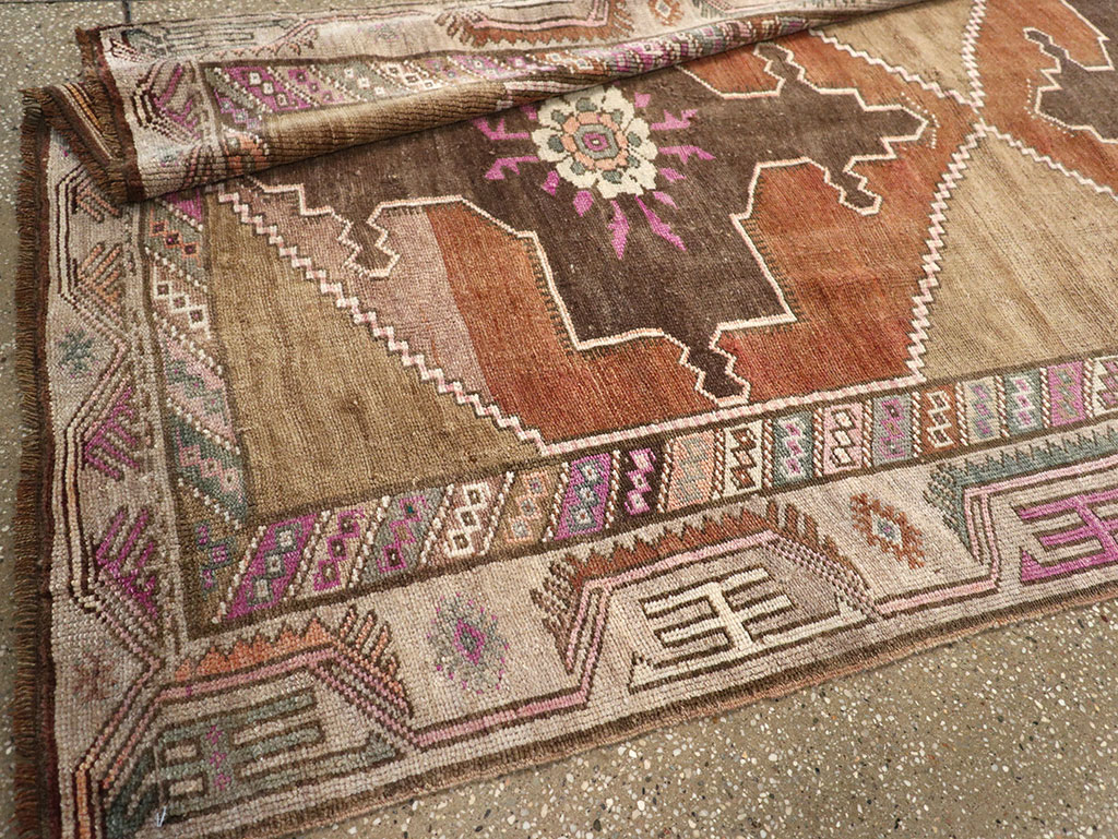 Vintage Turkish Anatolian Wide Gallery Runner, No.33268 - Gsblank