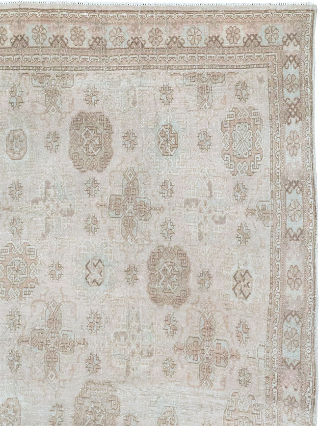 Vintage Turkish Anatolian Accent Rug, No.33278 - Gsblank