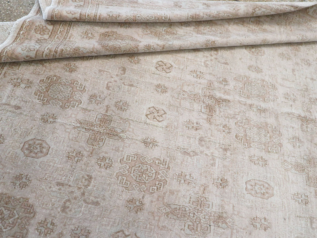 Vintage Turkish Anatolian Accent Rug, No.33278 - Gsblank