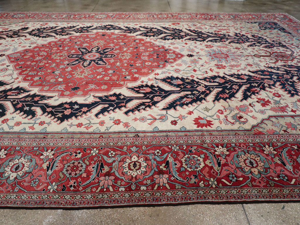 Antique Persian Serapi Oversize Carpet, No.33297 - Gsblank