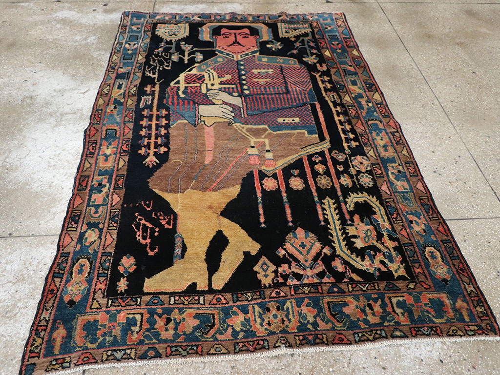Vintage Persian Malayer Pictorial Rug, No.33302 - Gsblank