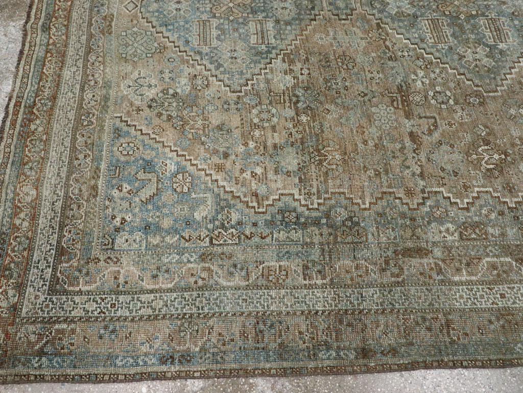 Vintage Persian Shiraz Accent Carpet, No.33310 - Gsblank