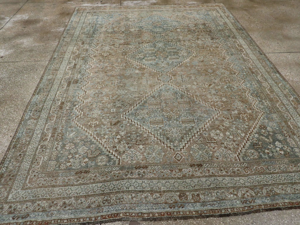 Vintage Persian Shiraz Accent Carpet, No.33310 - Gsblank