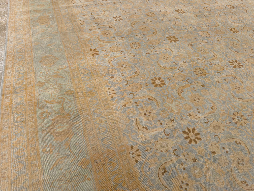 Antique Persian Tabriz Room Size Carpet, No.33312 - Gsblank