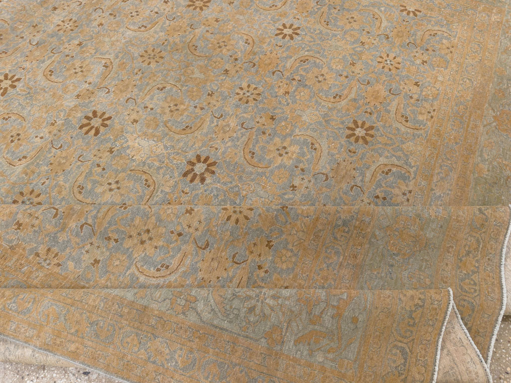 Antique Persian Tabriz Room Size Carpet, No.33312 - Gsblank