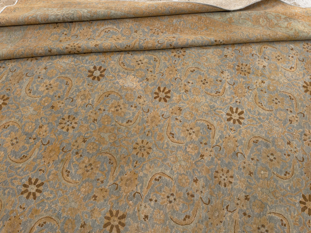 Antique Persian Tabriz Room Size Carpet, No.33312 - Gsblank