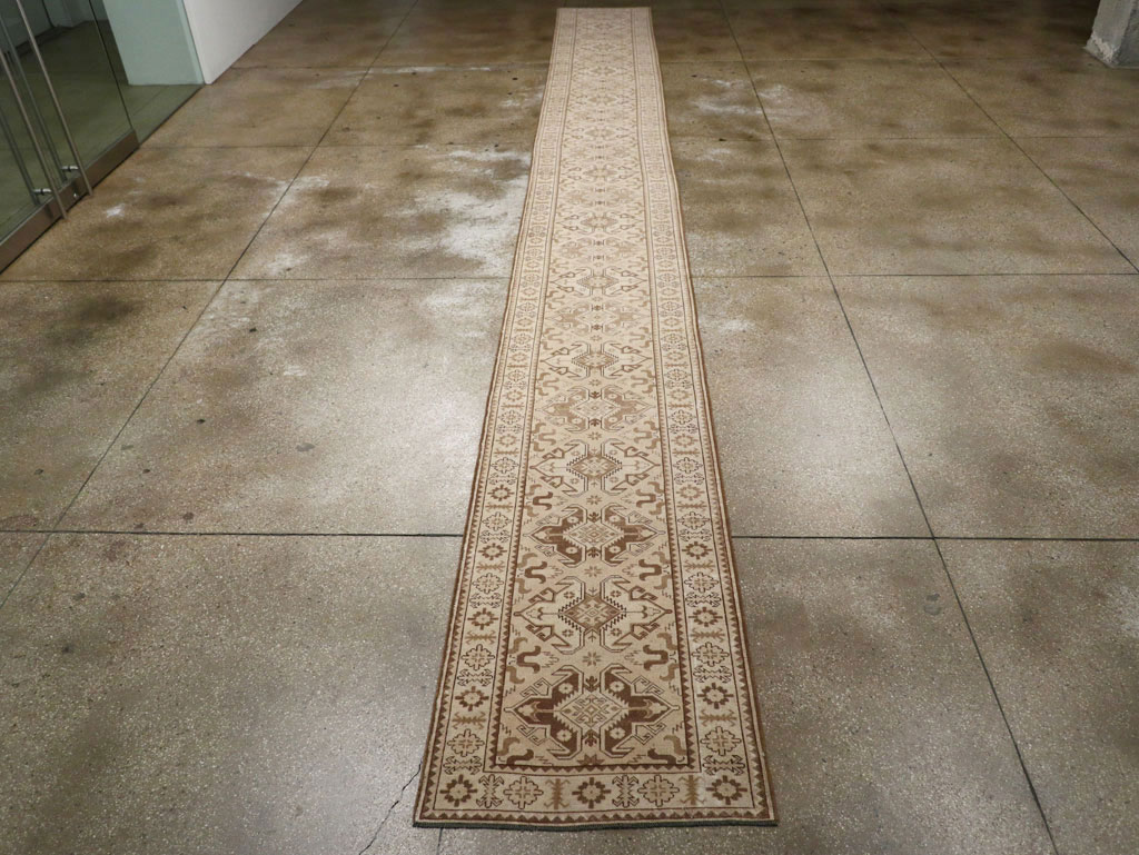 Vintage Turkish Anatolian Long Runner, No.33331 - Gsblank