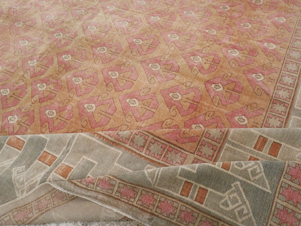 Vintage Turkish Anatolian Room Size Carpet, No.33337 - Gsblank