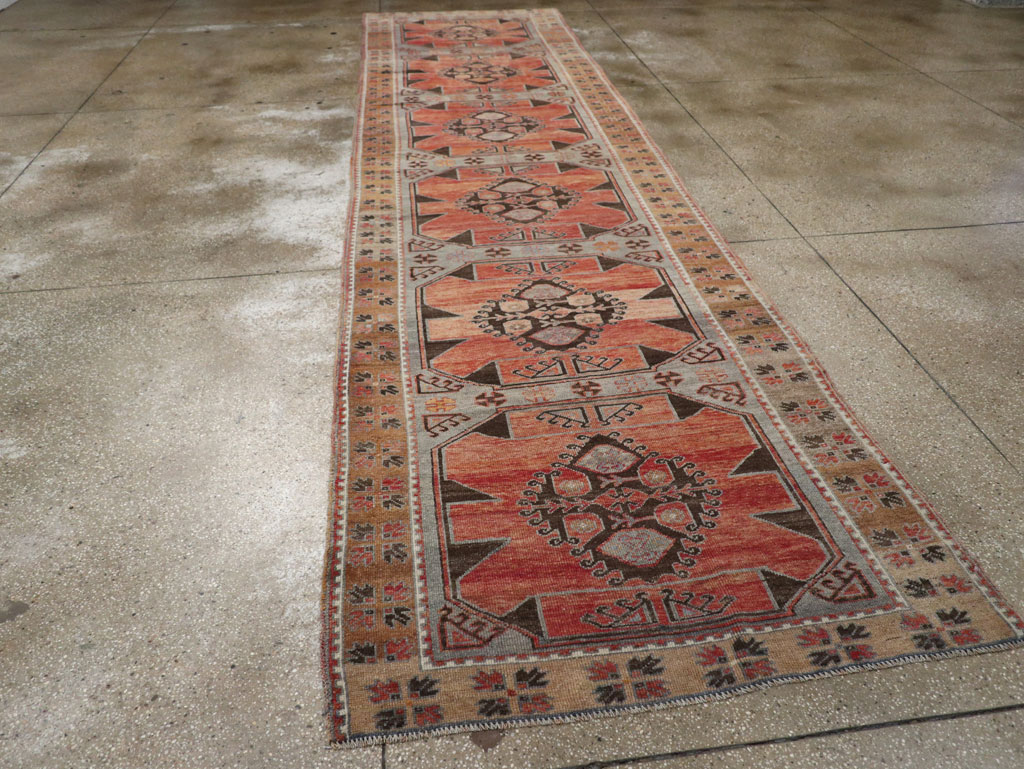 Vintage Turkish Anatolian Long Runner, No.33338 - Gsblank