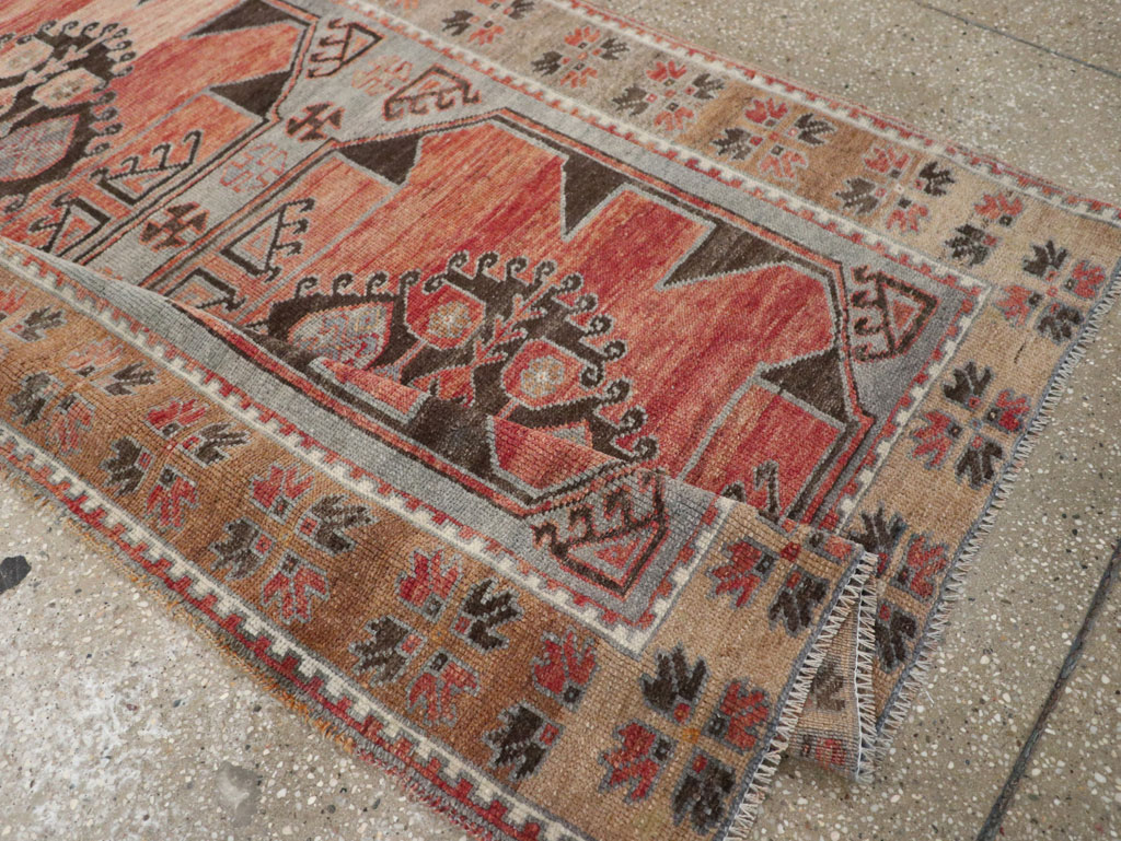 Vintage Turkish Anatolian Long Runner, No.33338 - Gsblank