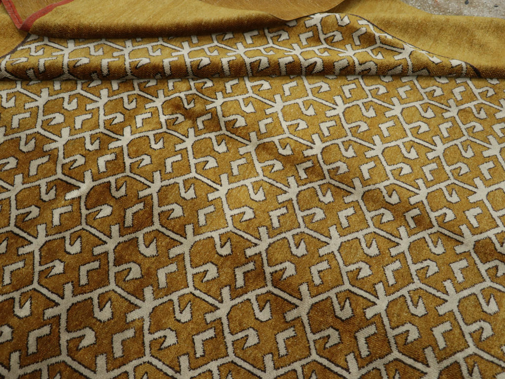 Vintage Turkish Anatolian Square Room Size Carpet, No.33363 - Gsblank