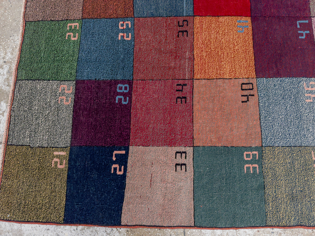 Vintage Turkish Anatolian Accent Rug, No.33364 - Gsblank
