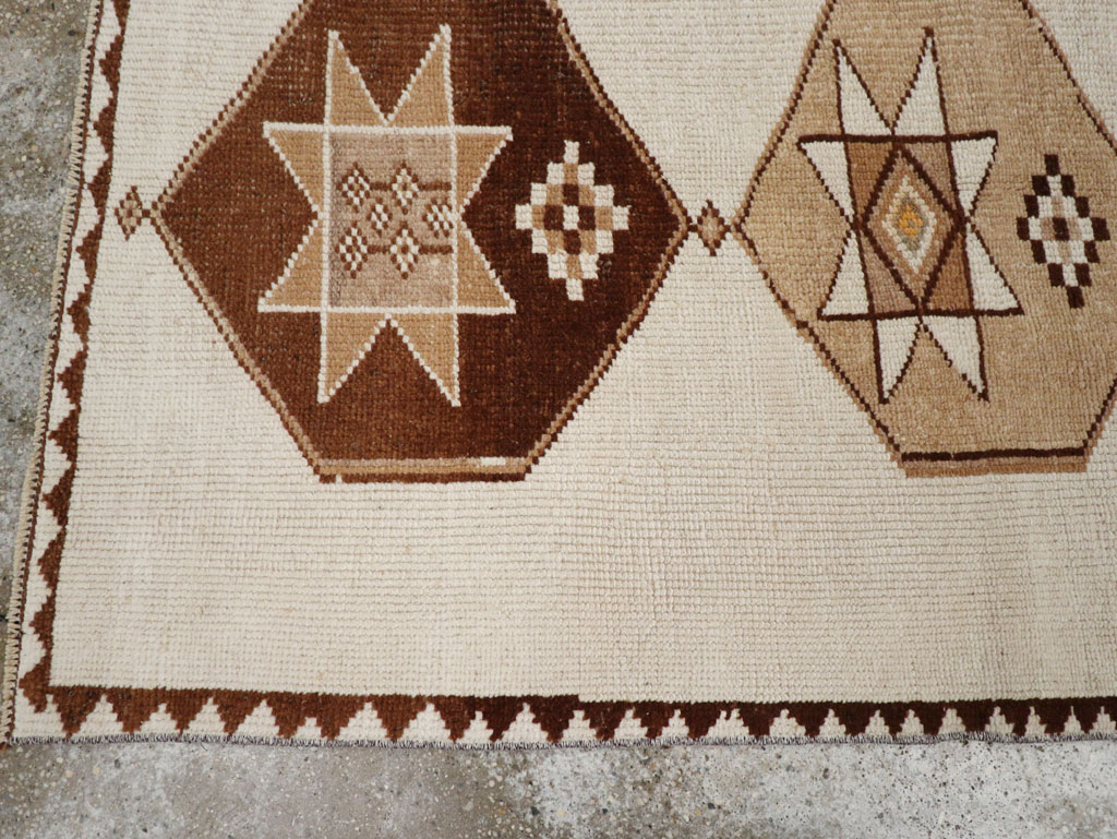 Vintage Turkish Anatolian Runner, No.33373 - Gsblank