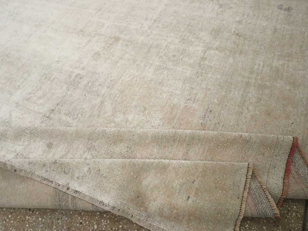 Vintage Turkish Anatolian Accent Carpet, No.33374 - Gsblank