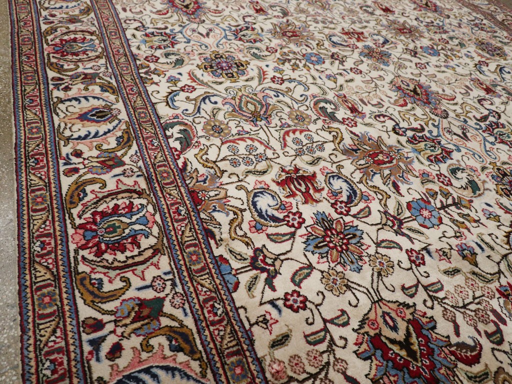 Vintage Persian Tabriz Room Size Carpet, No.33375 - Gsblank