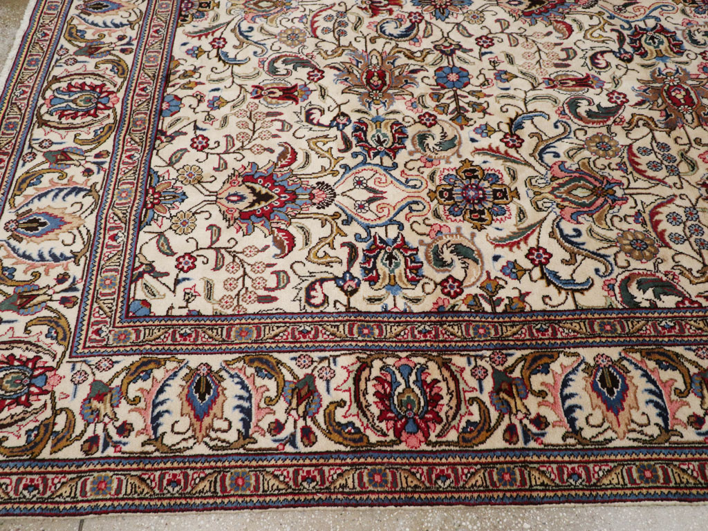 Vintage Persian Tabriz Room Size Carpet, No.33375 - Gsblank