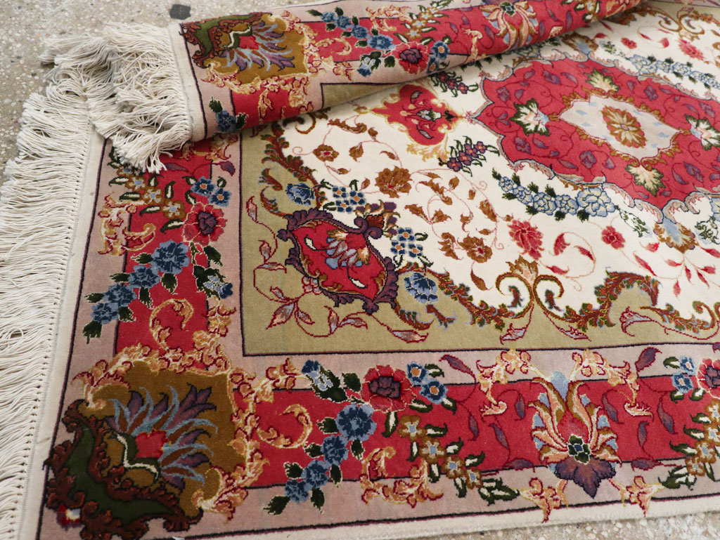 Modern Persian Tabriz Throw Rug, No.33376 - Gsblank