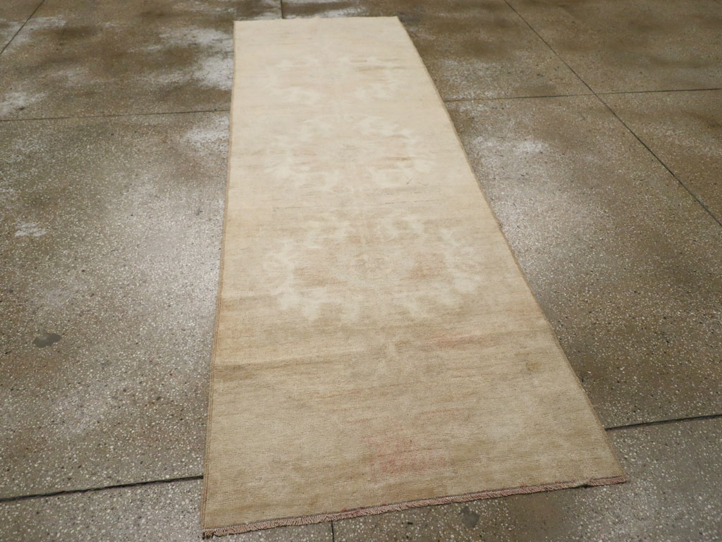 Vintage Turkish Anatolian Runner, No.33383 - Gsblank