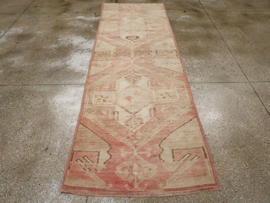 Vintage Turkish Anatolian Runner, No.33384 - Gsblank