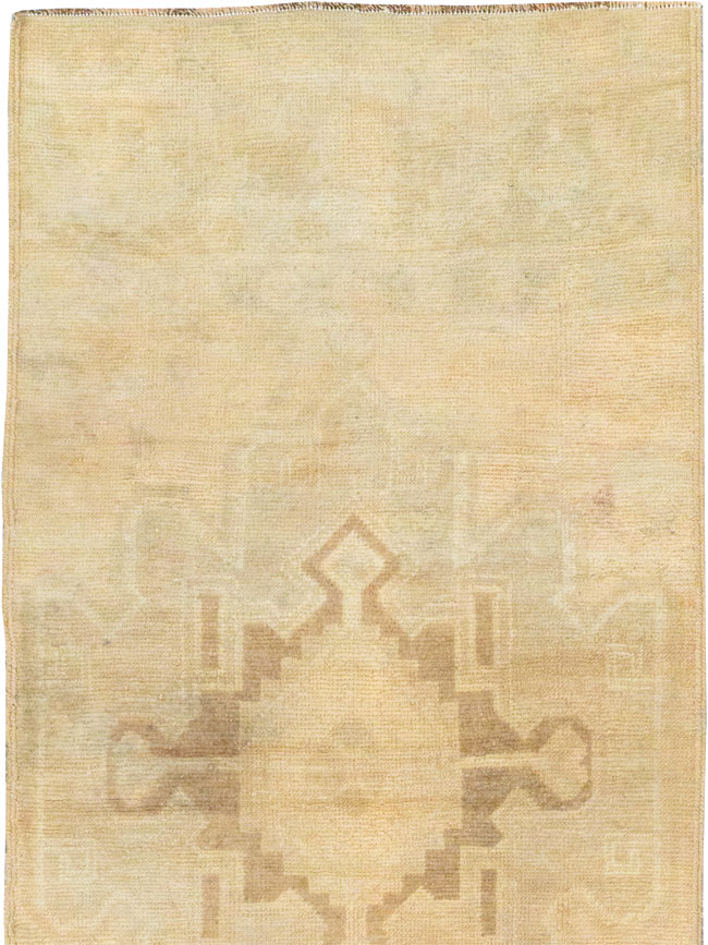 Vintage Turkish Anatolian Runner, No.33385 - Gsblank