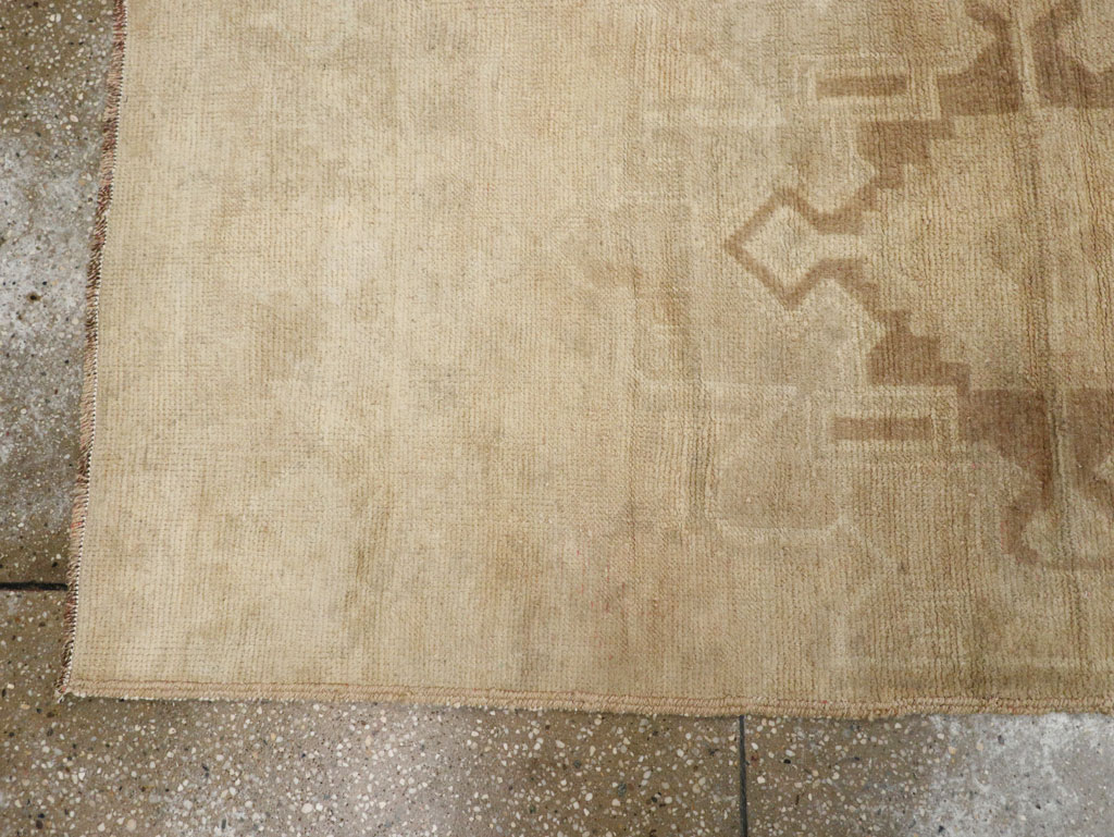 Vintage Turkish Anatolian Runner, No.33385 - Gsblank