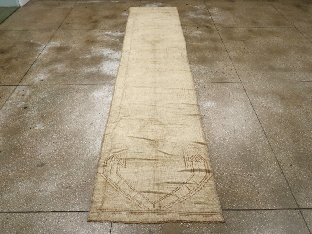 Vintage Turkish Anatolian Runner, No.33388 - Gsblank