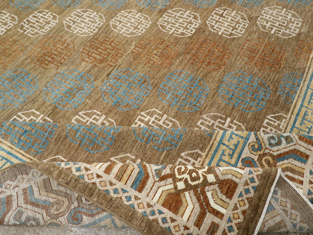 Modern East Turkestan Khotan Room Size Carpet, No.33400 - Gsblank