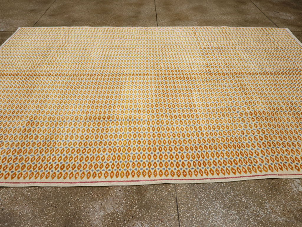 Vintage Persian Kashan Room Size Carpet, No.33419 - Gsblank