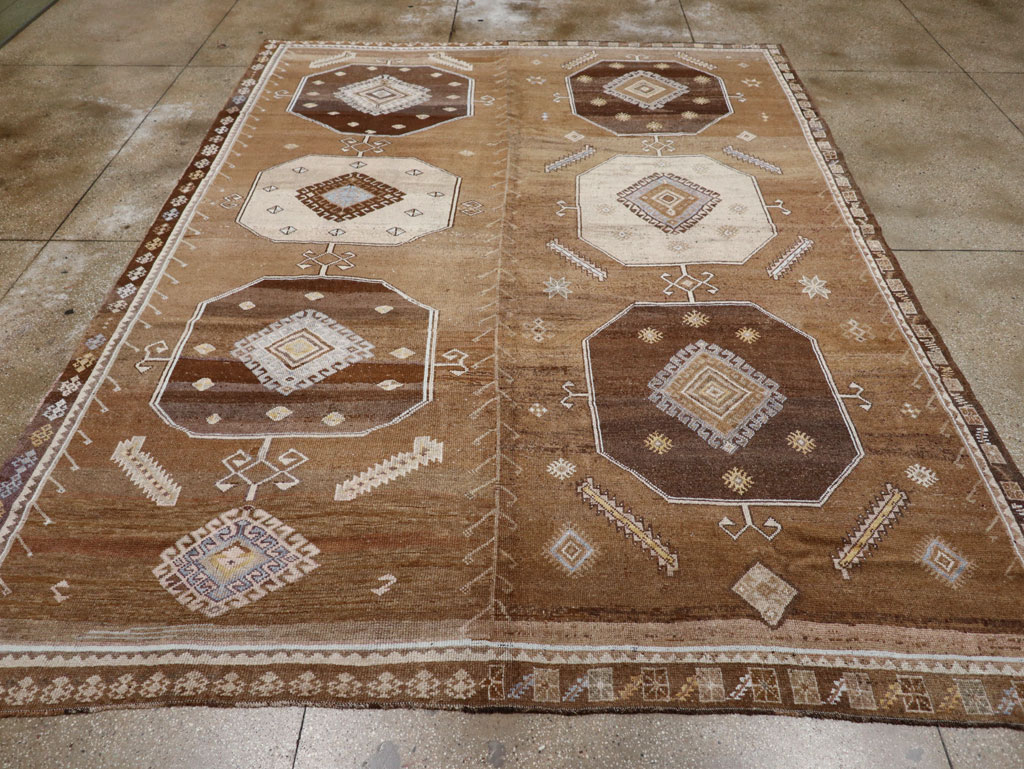 Vintage Turkish Anatolian Room Size Carpet, No.33422 - Gsblank