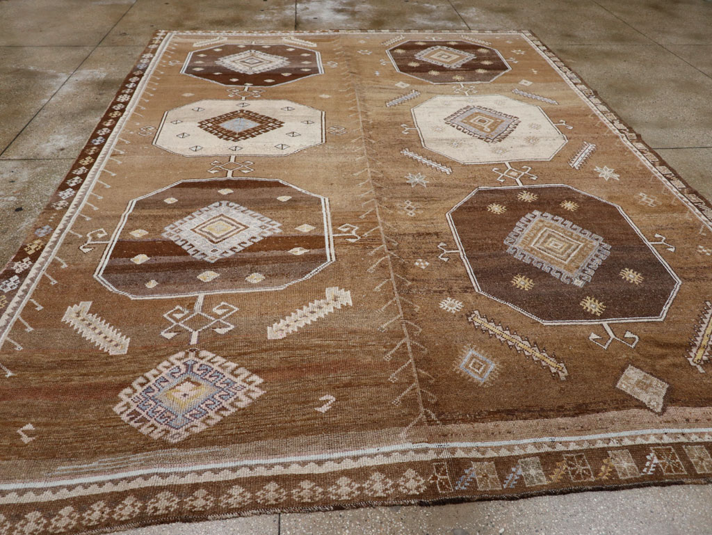 Vintage Turkish Anatolian Room Size Carpet, No.33422 - Gsblank