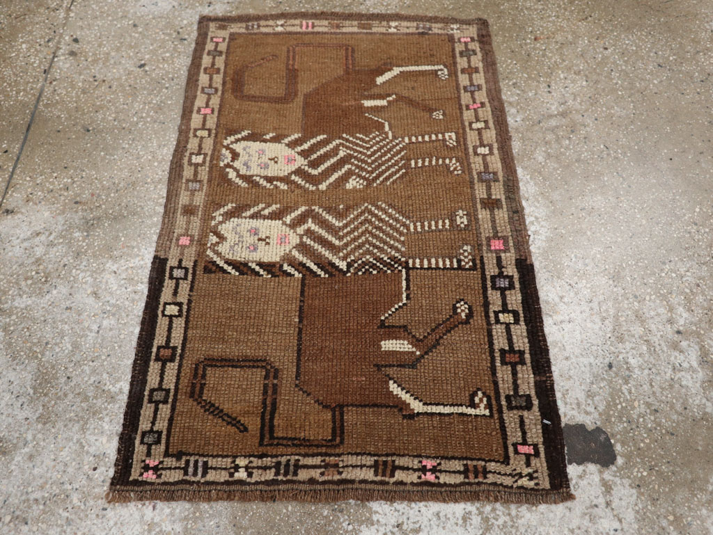 Vintage Turkish Anatolian Pictorial Rug, No.33428 - Gsblank