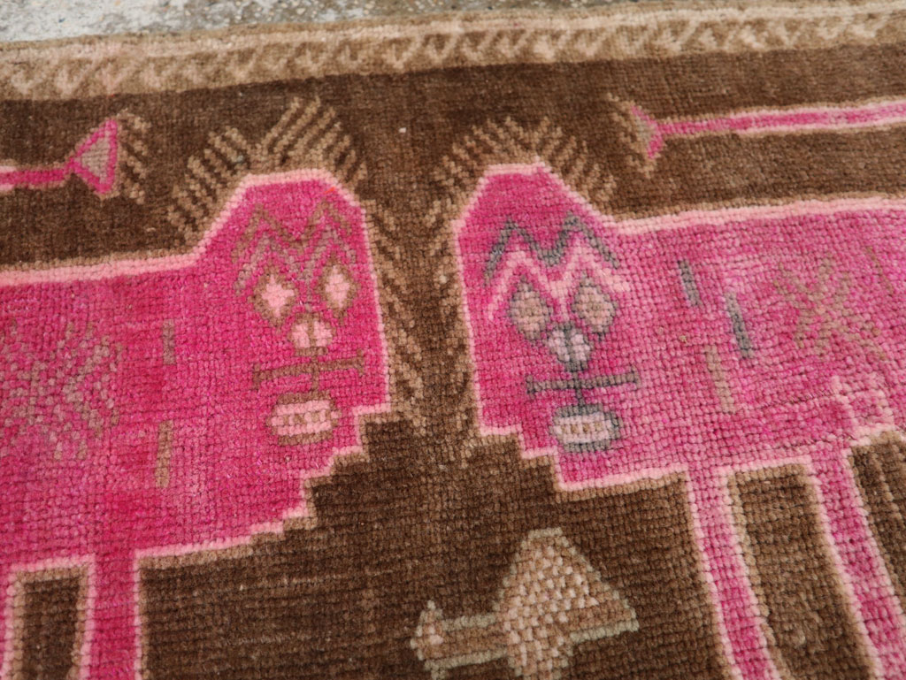 Vintage Turkish Anatolian Pictorial Rug, No.33431 - Gsblank