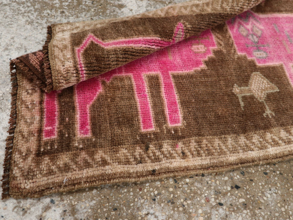 Vintage Turkish Anatolian Pictorial Rug, No.33431 - Gsblank