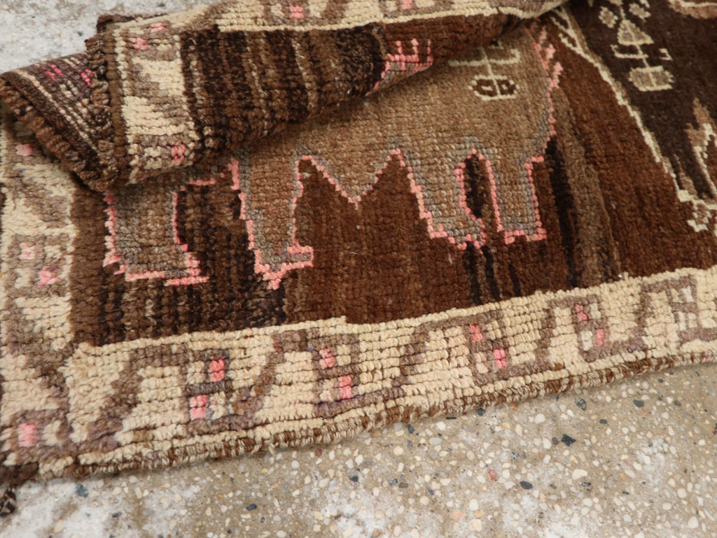 Vintage Turkish Anatolian Pictorial Rug, No.33432 - Gsblank