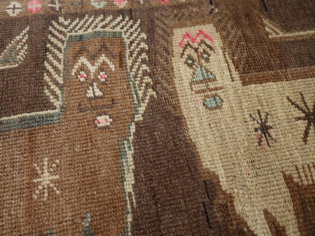 Vintage Turkish Anatolian Pictorial Rug, No.33434 - Gsblank