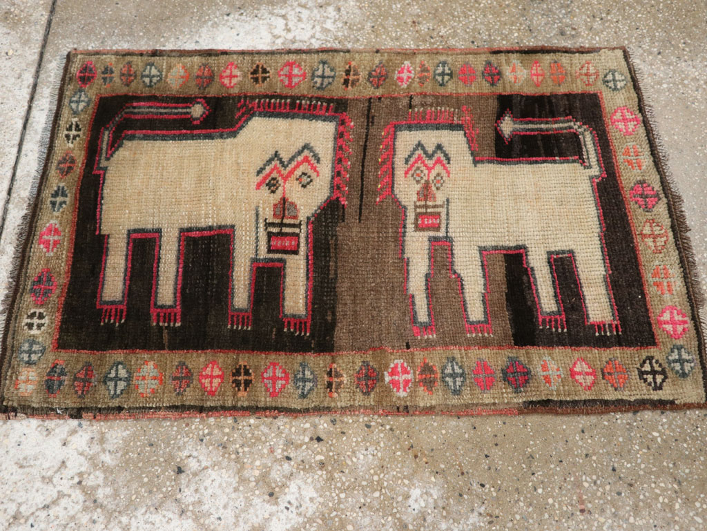 Vintage Turkish Anatolian Pictorial Rug, No.33435 - Gsblank