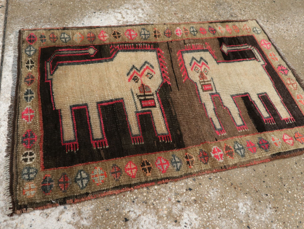 Vintage Turkish Anatolian Pictorial Rug, No.33435 - Gsblank