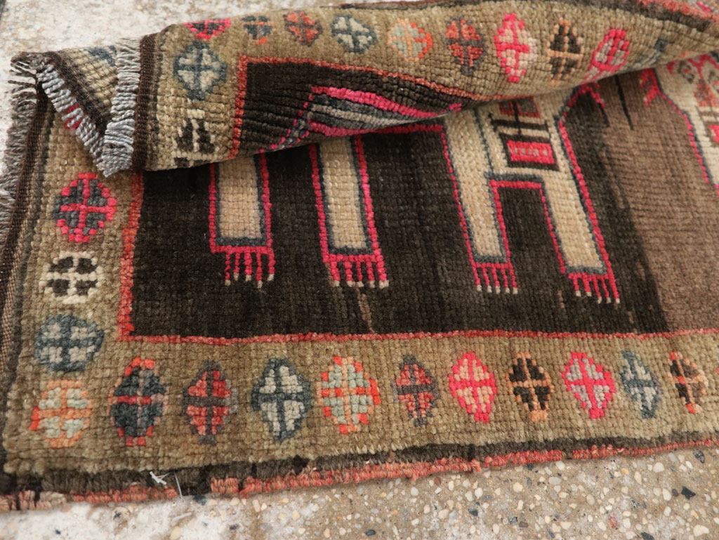 Vintage Turkish Anatolian Pictorial Rug, No.33435 - Gsblank