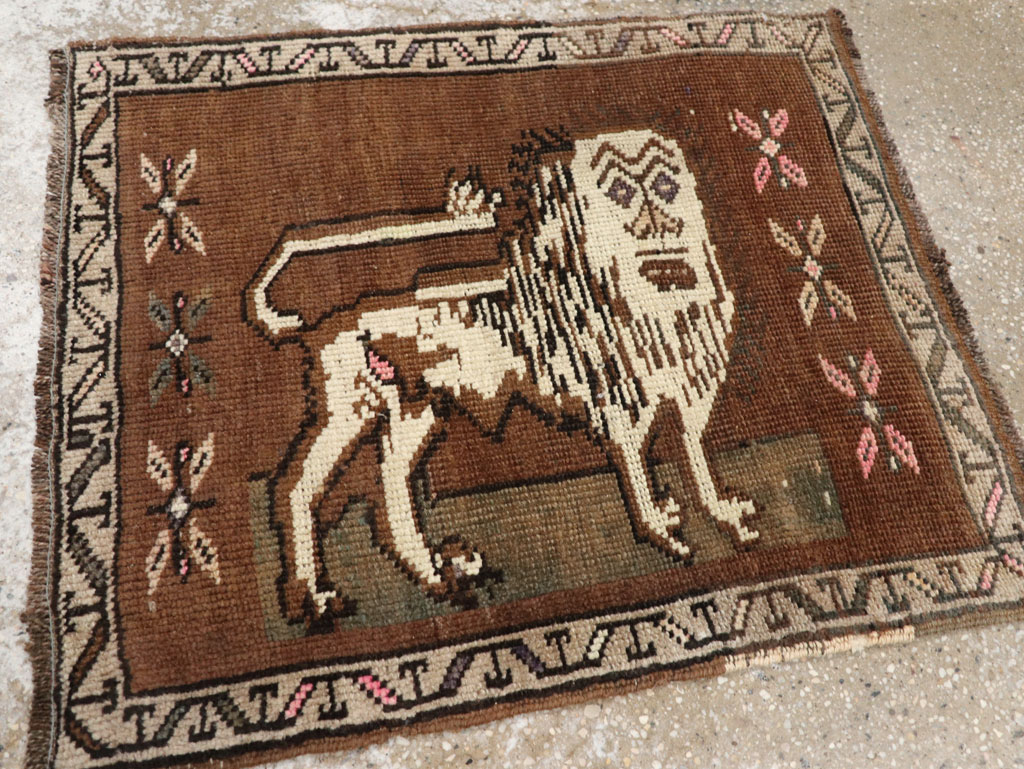 Vintage Turkish Anatolian Pictorial Rug (Pair: 2 of 2), No.33436 - Gsblank