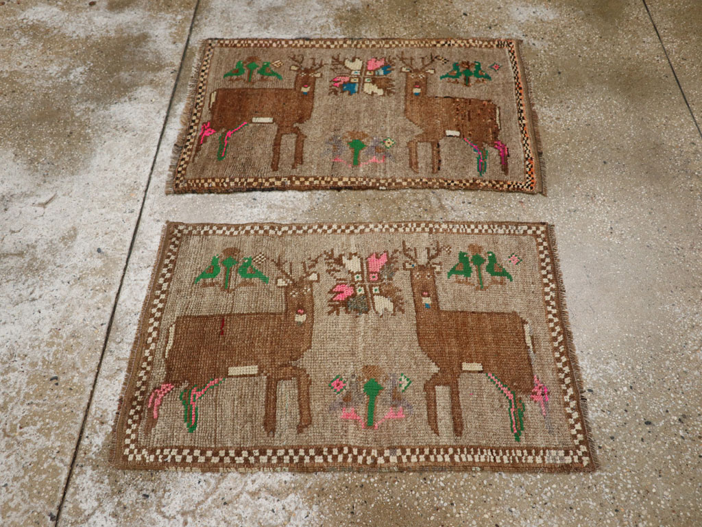 Vintage Turkish Anatolian Pictorial Rug (Pair: 2 of 2), No.33437 - Gsblank