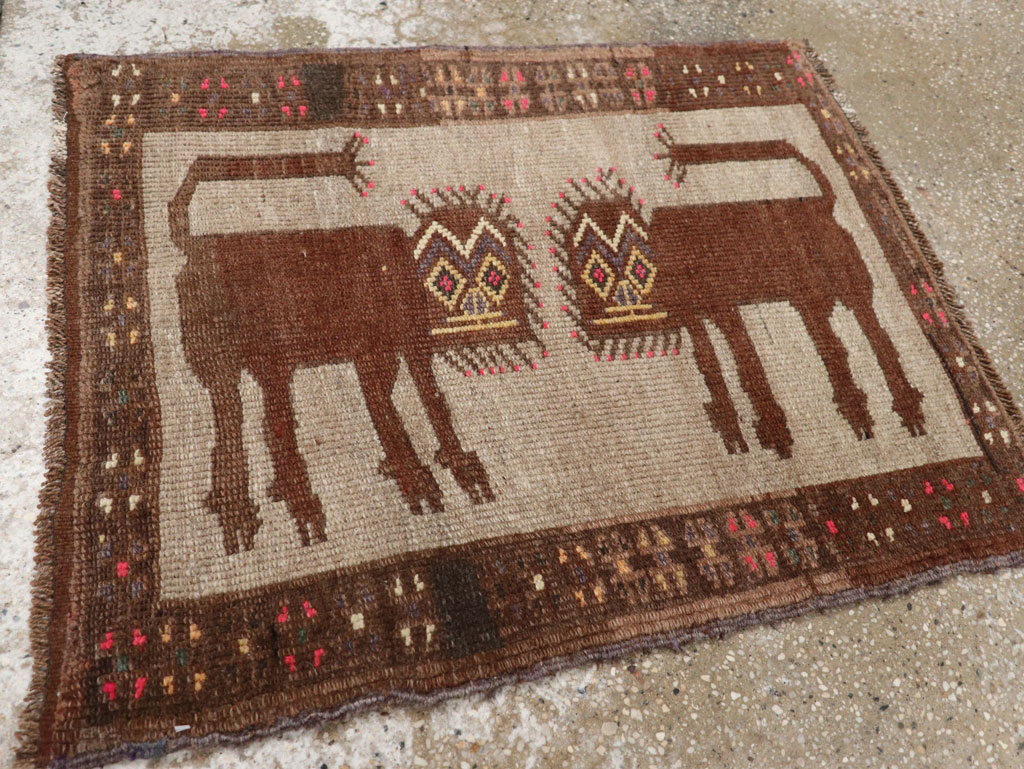 Vintage Turkish Anatolian Pictorial Rug, No.33439 - Gsblank