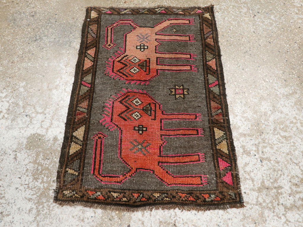 Vintage Turkish Anatolian Pictorial Rug, No.33440 - Gsblank