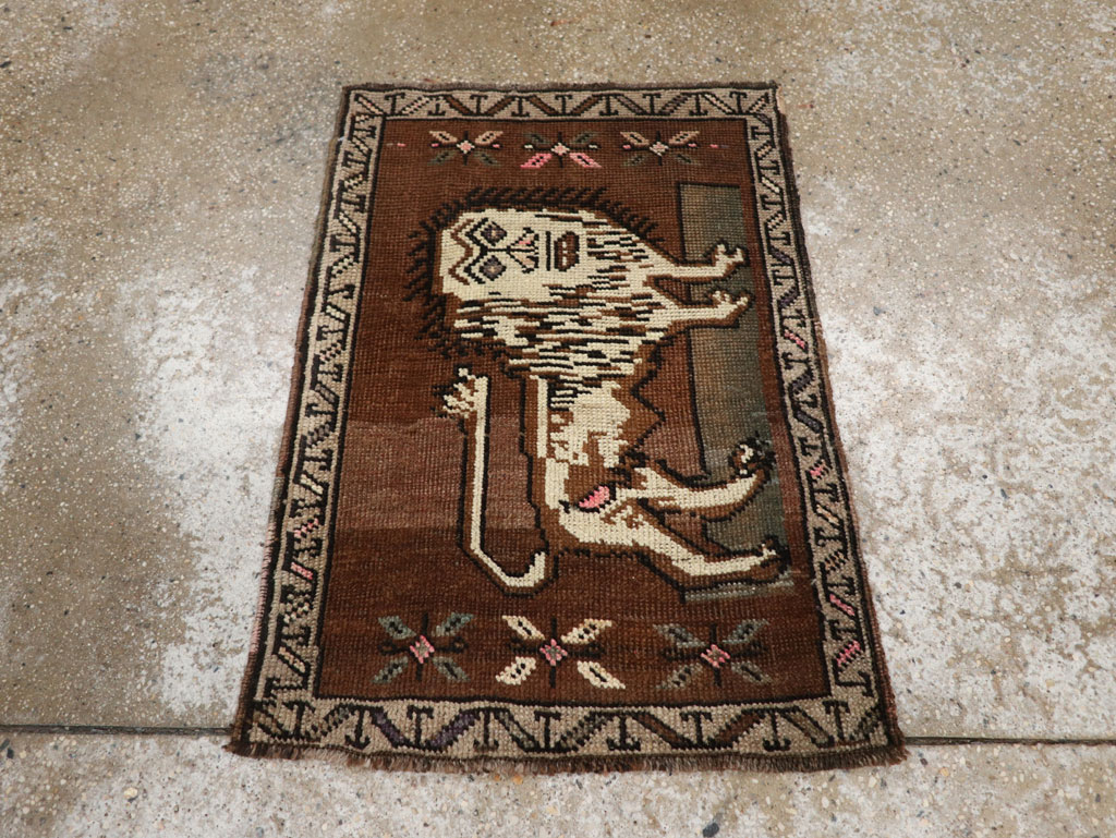 Vintage Turkish Anatolian Pictorial Rug (Pair: 1 of 2), No.33441 - Gsblank